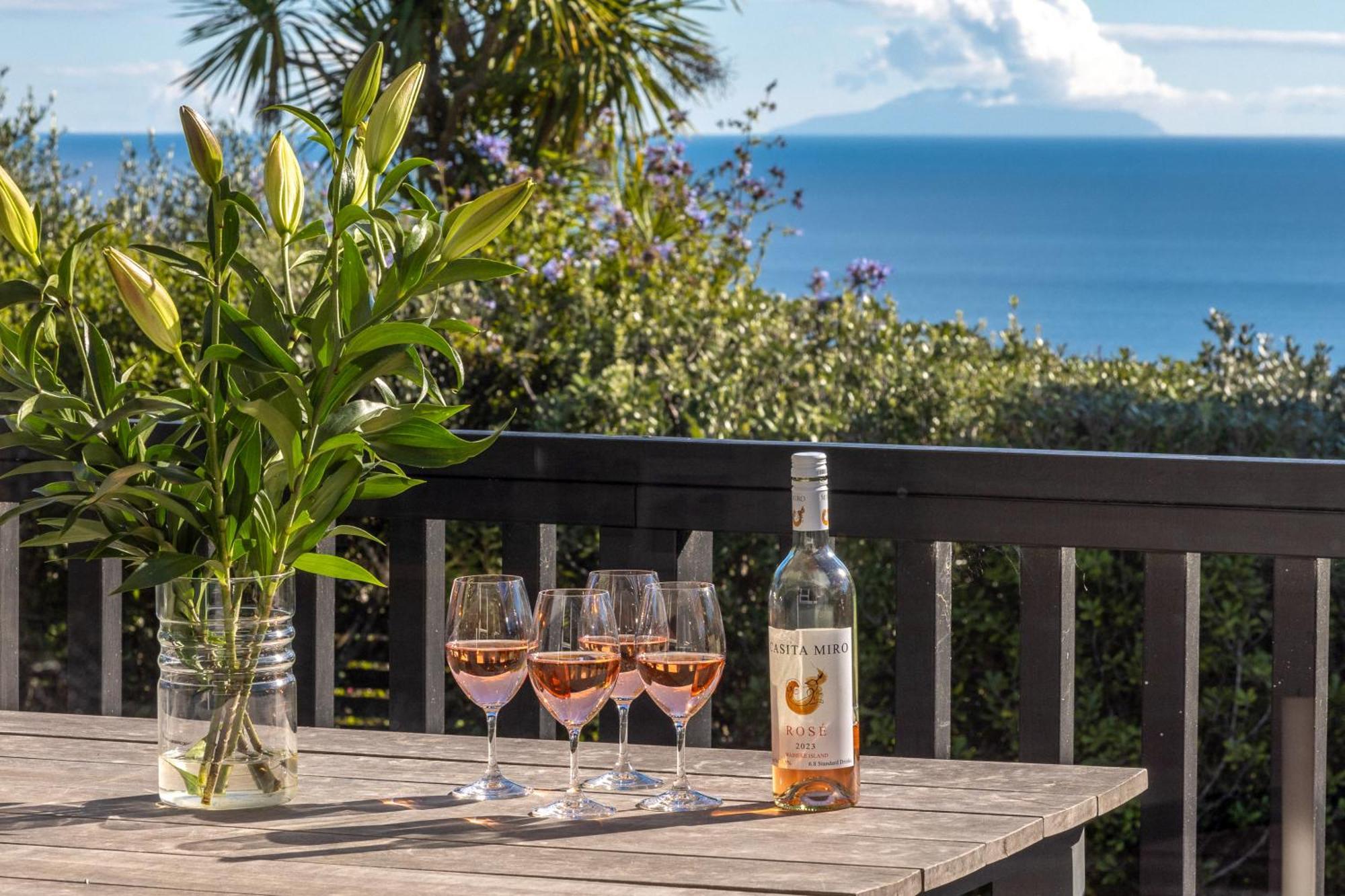 Belle View - Stay Waiheke Onetangi Exterior photo