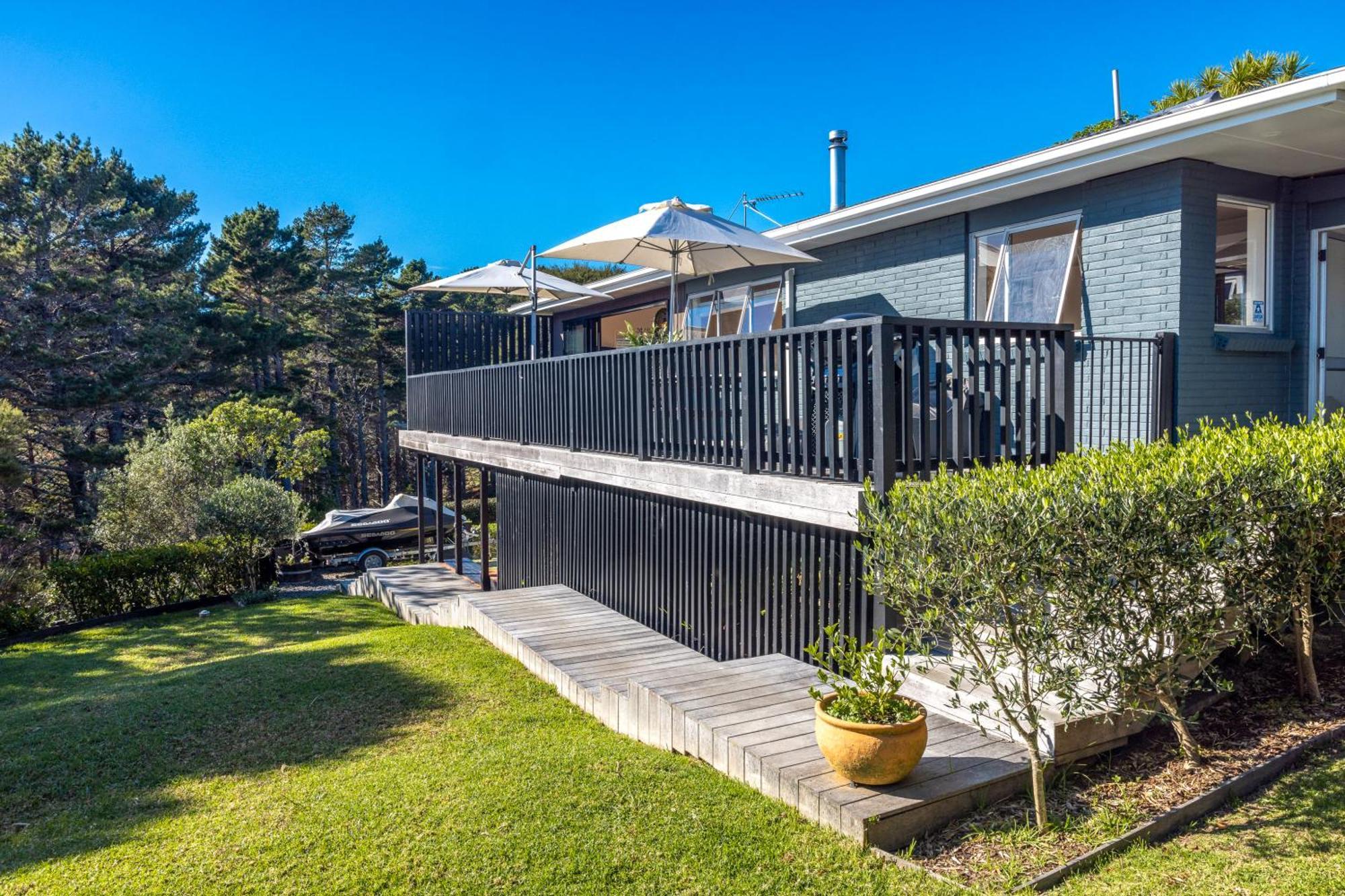 Belle View - Stay Waiheke Onetangi Exterior photo